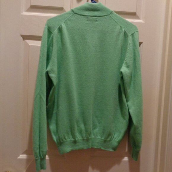 Beautiful Merino Wool Sweater by Club Room in green - Picture 3 of 4